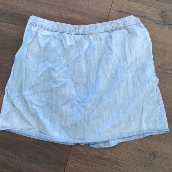 L.A. Hearts Denim Chambray Button Front Skirt Medium - Picture 2 of 8